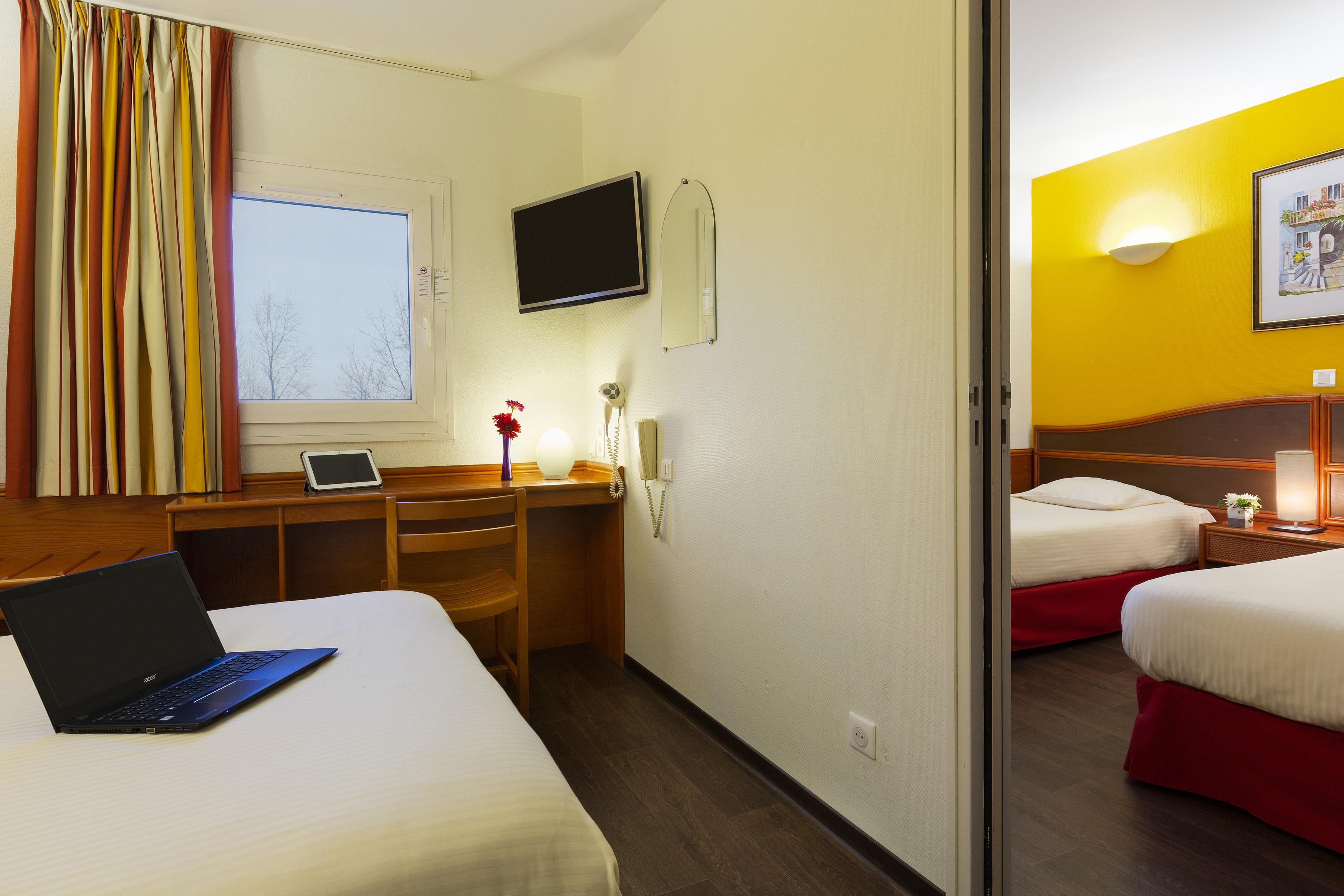 B&B Hotel Strasbourg Aeroport Holtzheim Exterior photo
