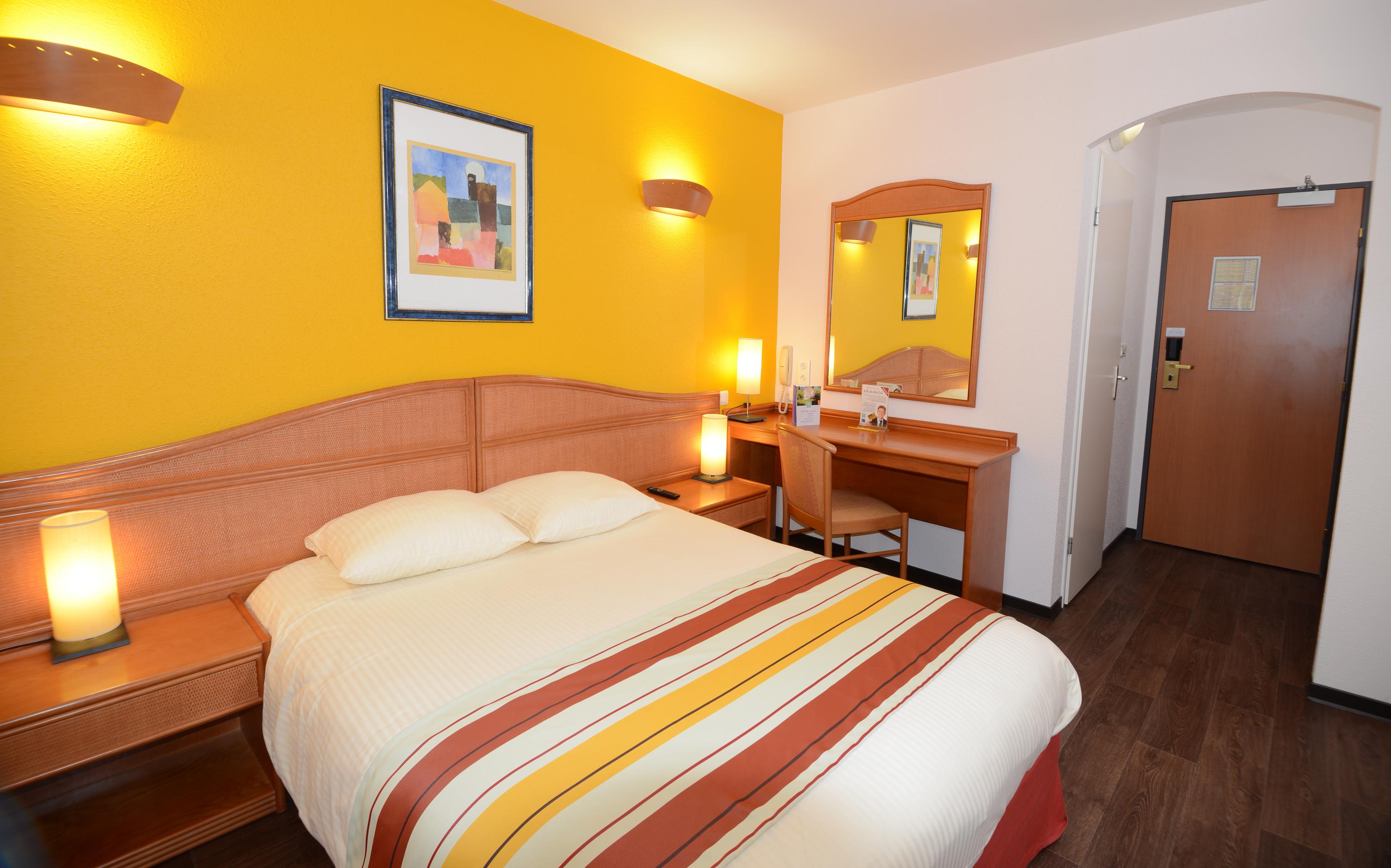 B&B Hotel Strasbourg Aeroport Holtzheim Exterior photo