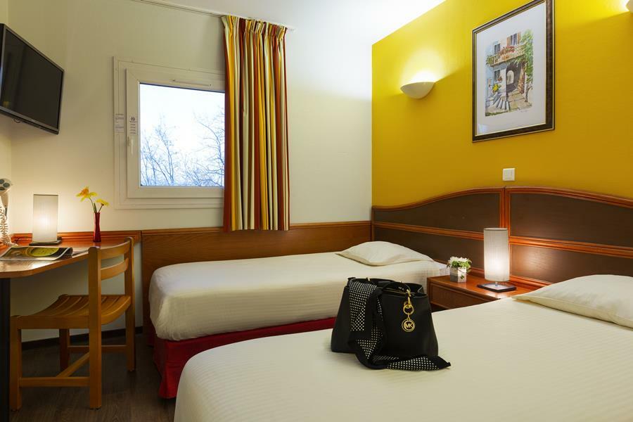 B&B Hotel Strasbourg Aeroport Holtzheim Exterior photo